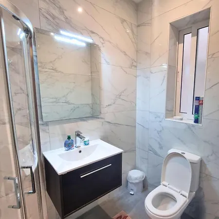 Coast Haven St Julians 11 *